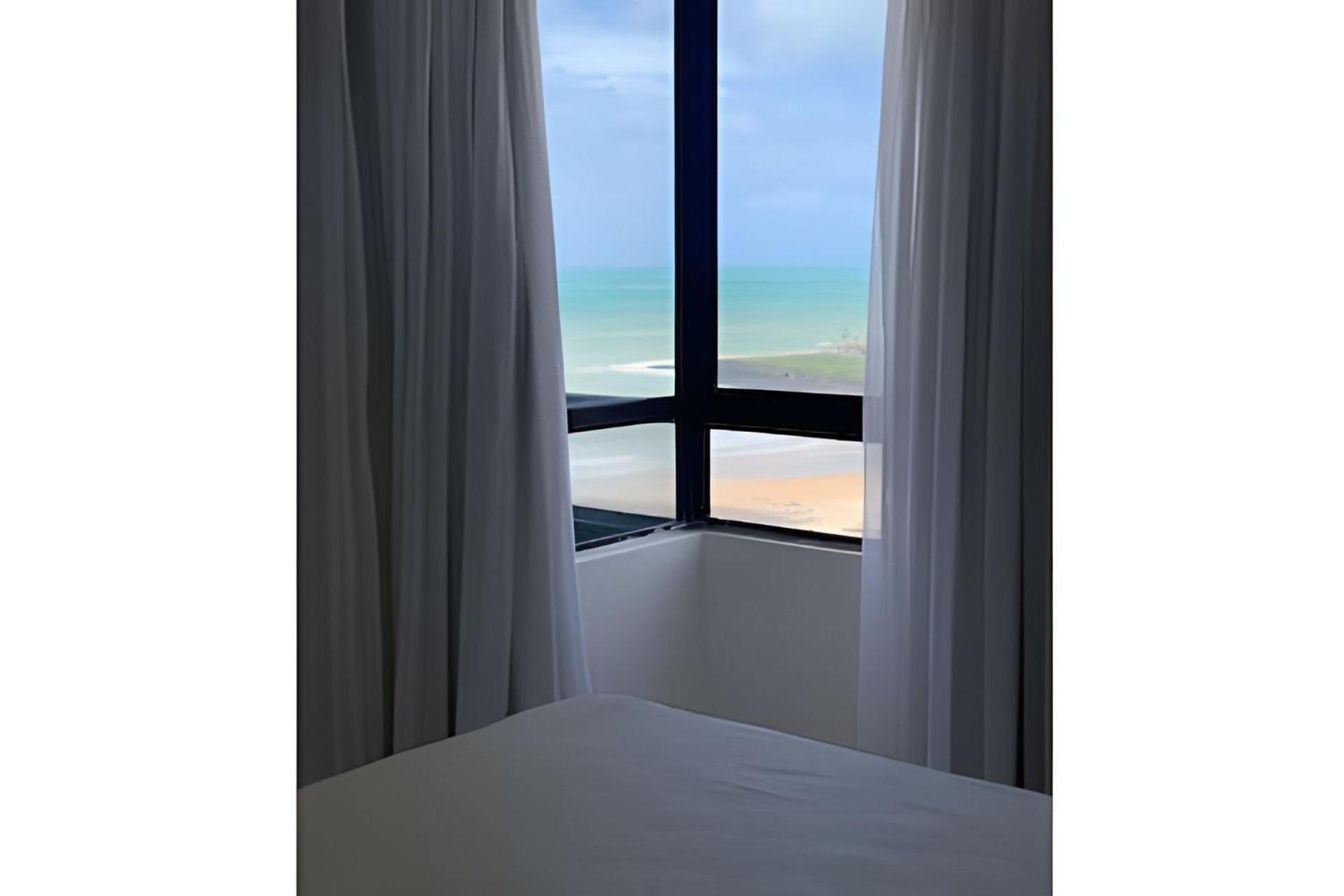 Em Areia Preta Com Vista O Mar *